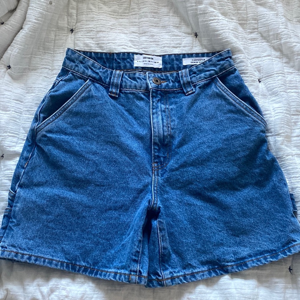 Super flattering cotton on jorts!